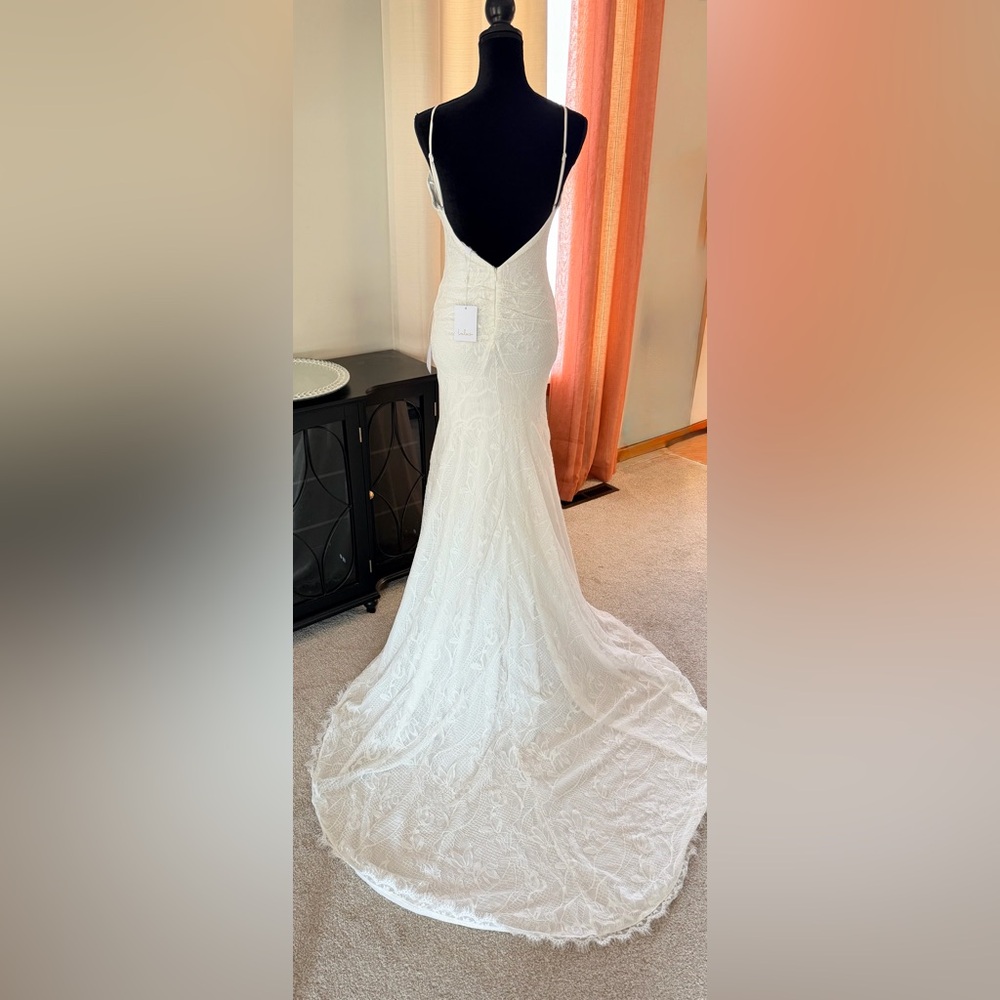 Lulu's Lace Spaghetti-Strap Bridal Gown in White with Train